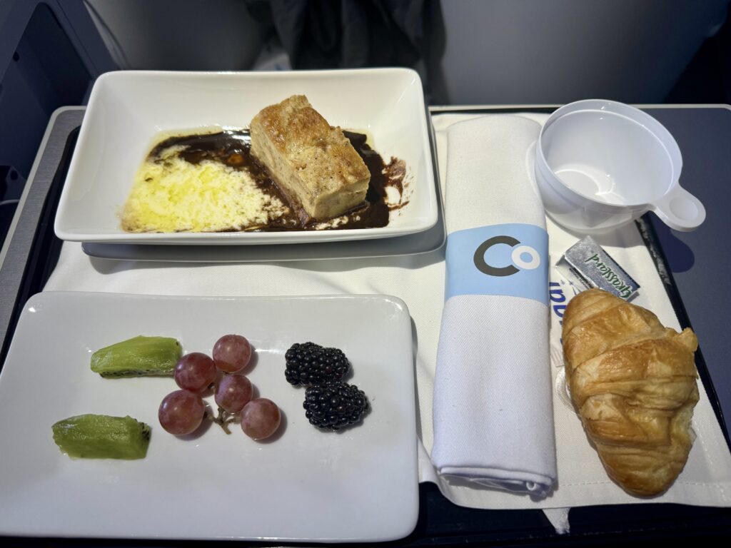 Breakfast on La Compagnie from Newark to Nice