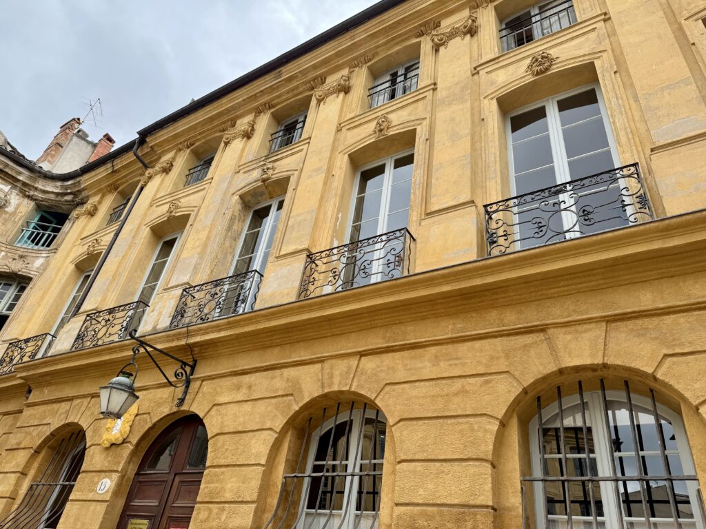 Phallic Balconies of Place d'Albertas