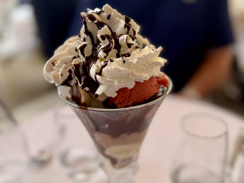 Banana Split at Le Chantilly, Toulon