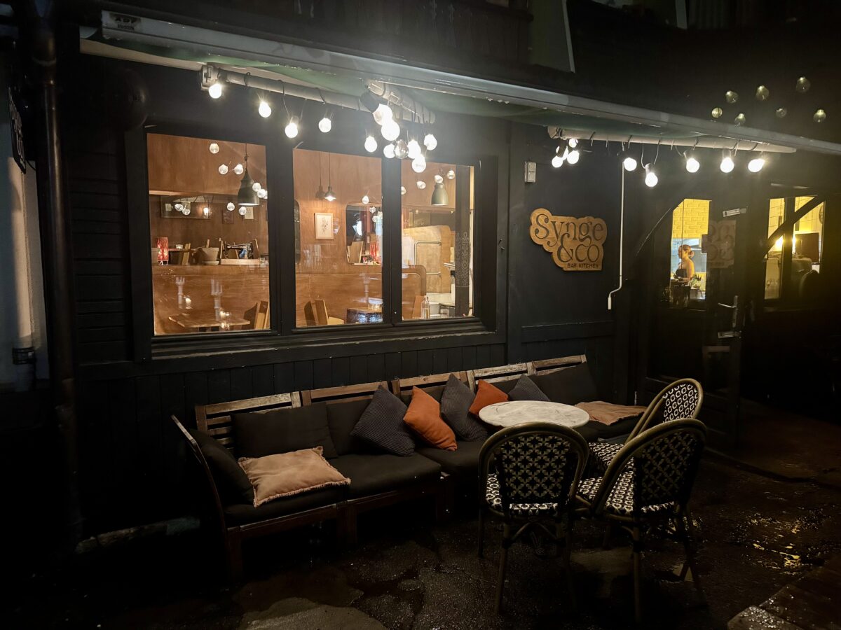 Synge & Co. in Chamonix Sud 