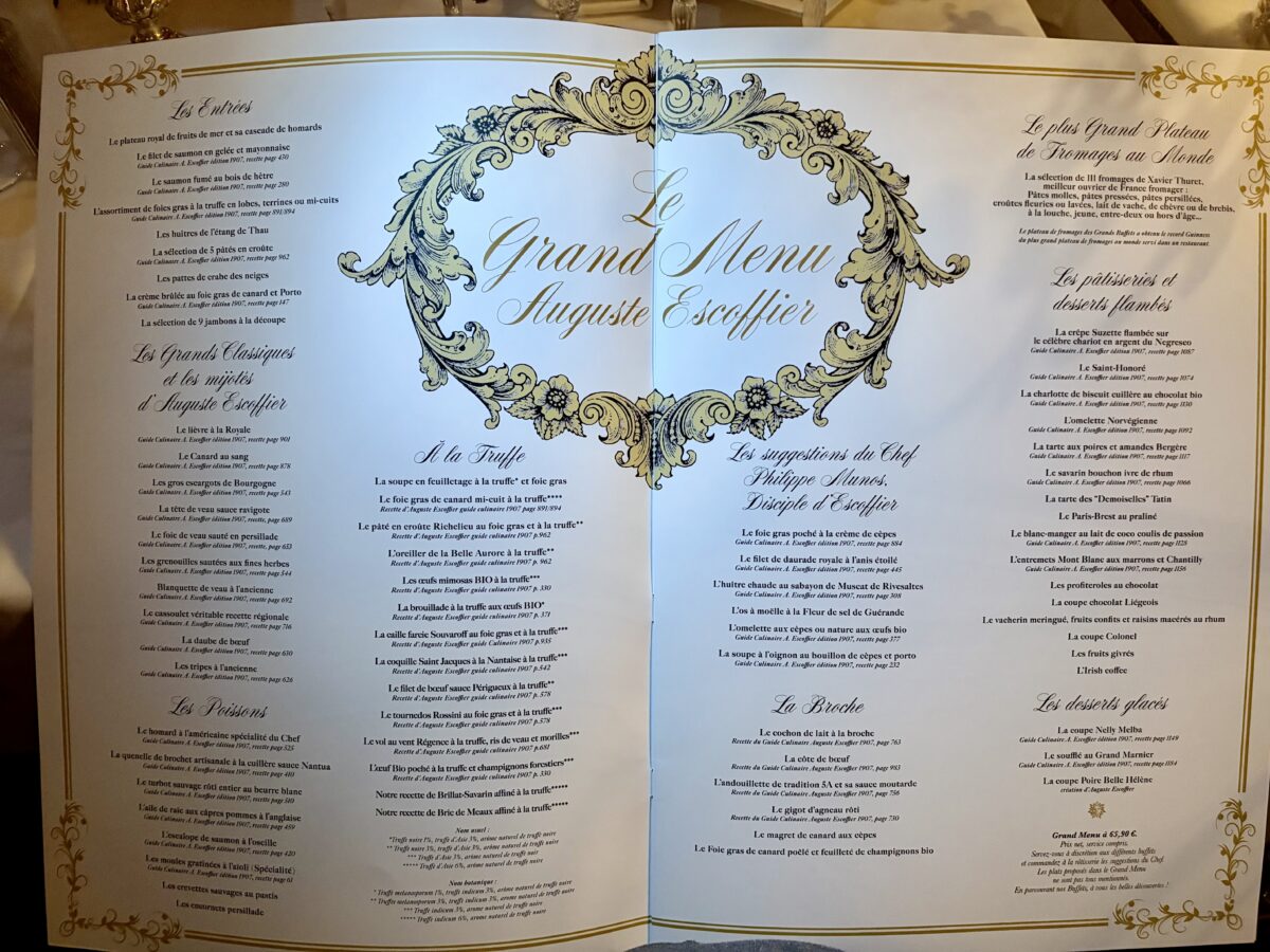 Les Grands Buffets Menu