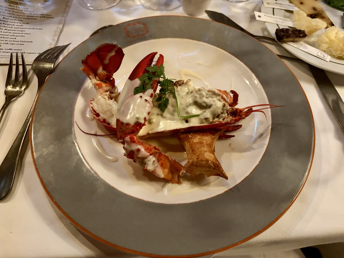 Lobster with Butter Sauce at Les Grands Buffets