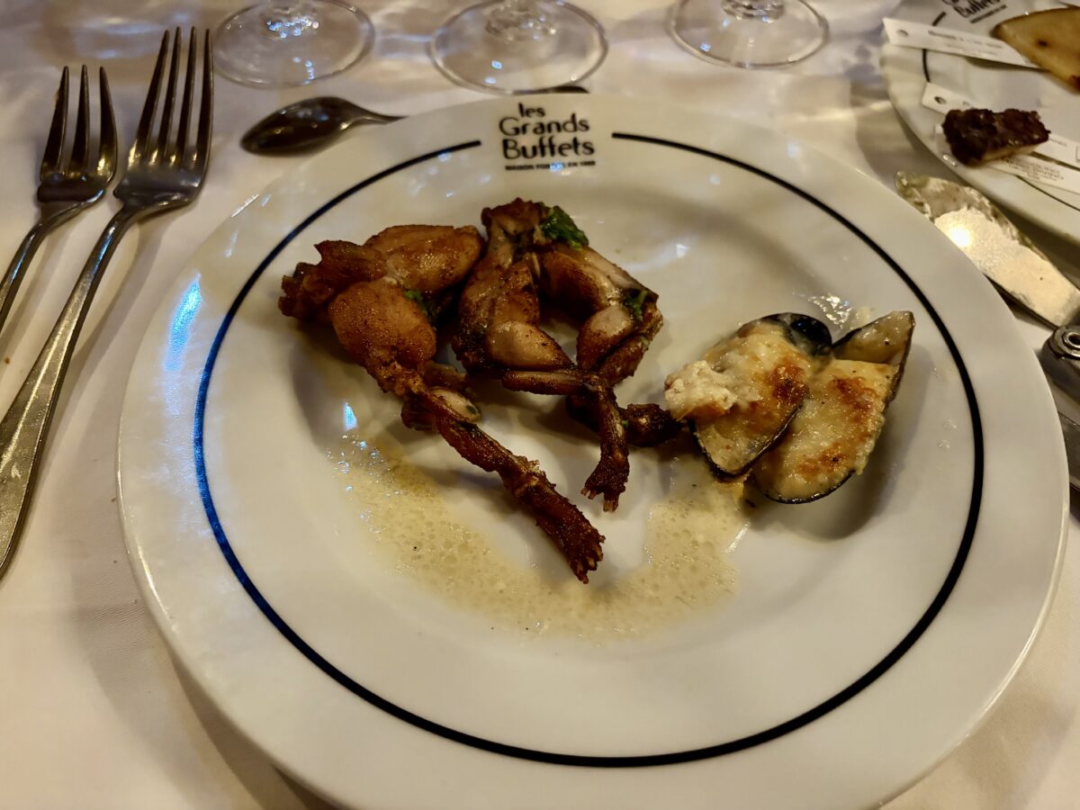 Frog Legs and Mussels Au Gratin at Les Grands Buffets