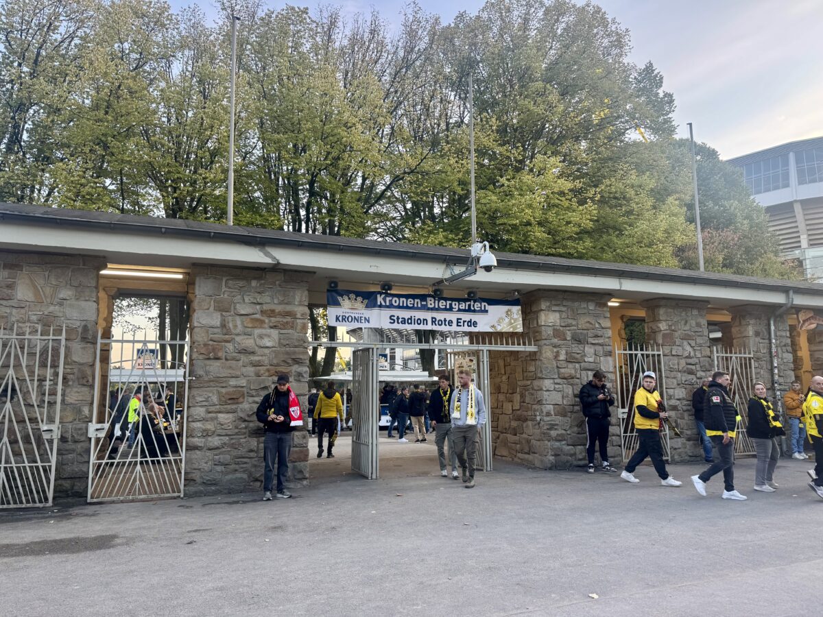 Entry to Stadion Rote Erde Beer Garden