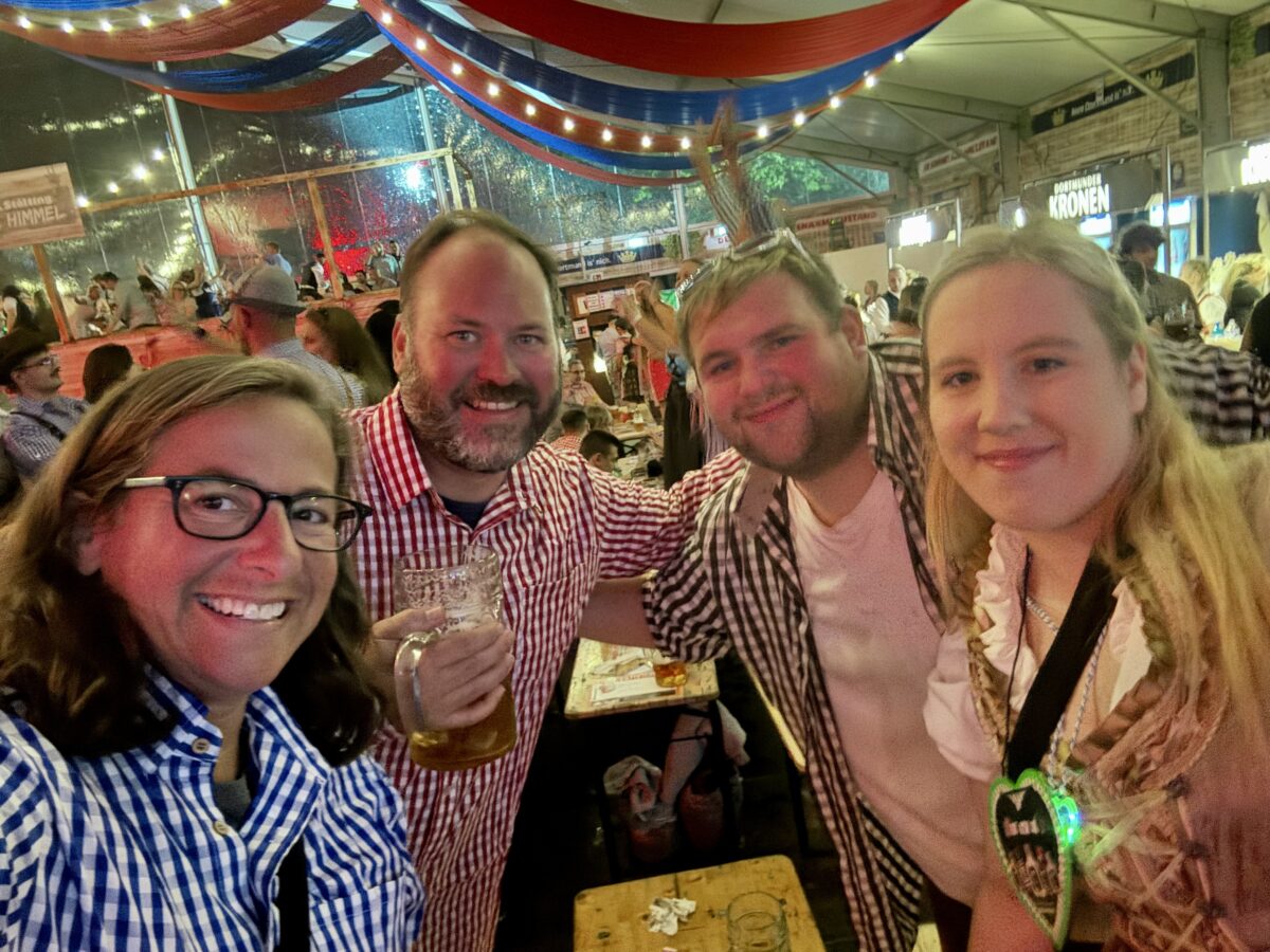 Julie, Nik and Random Couple