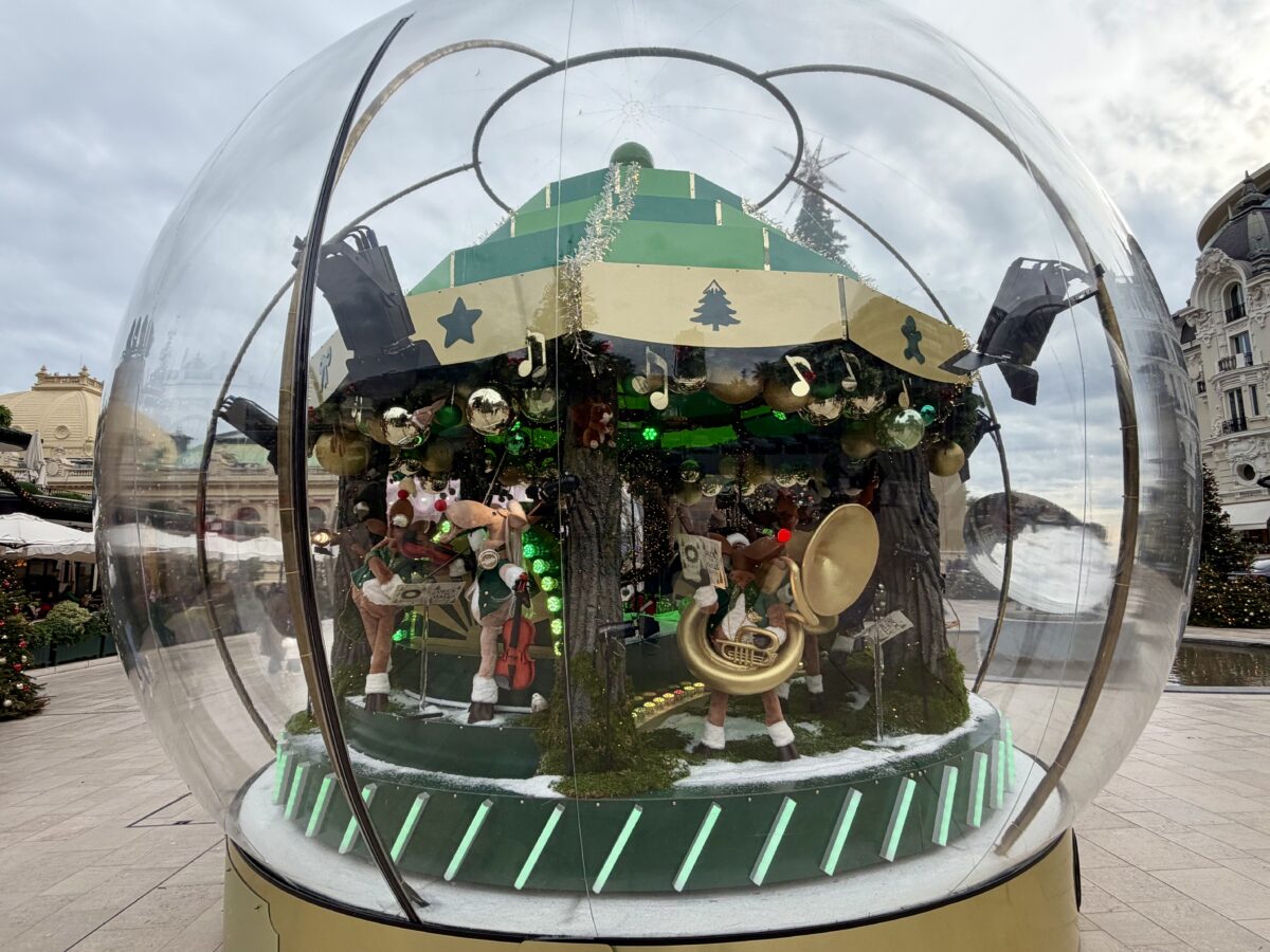 Christmas Snow Globes, Place du Casino