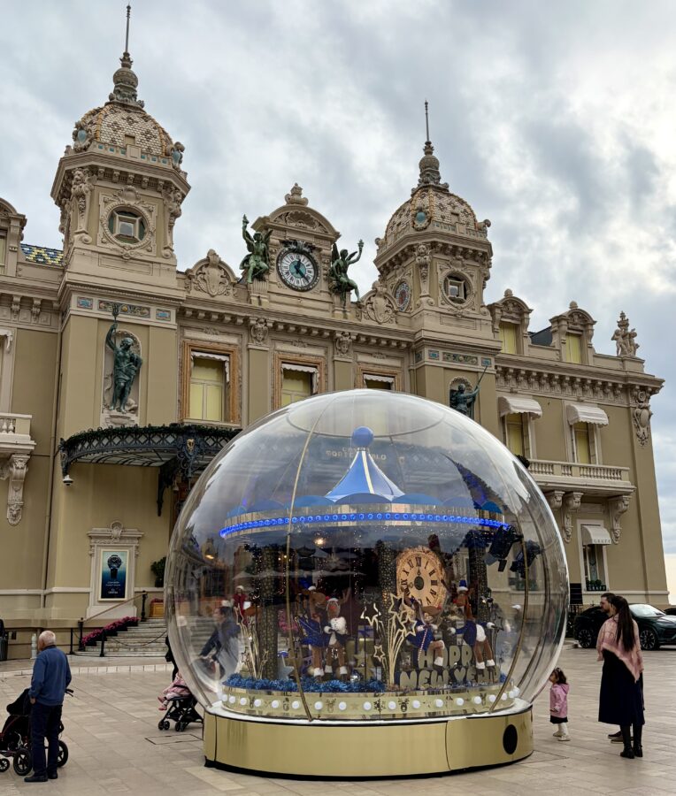 Christmas Snow Globe and Casino de Monte-Carlo