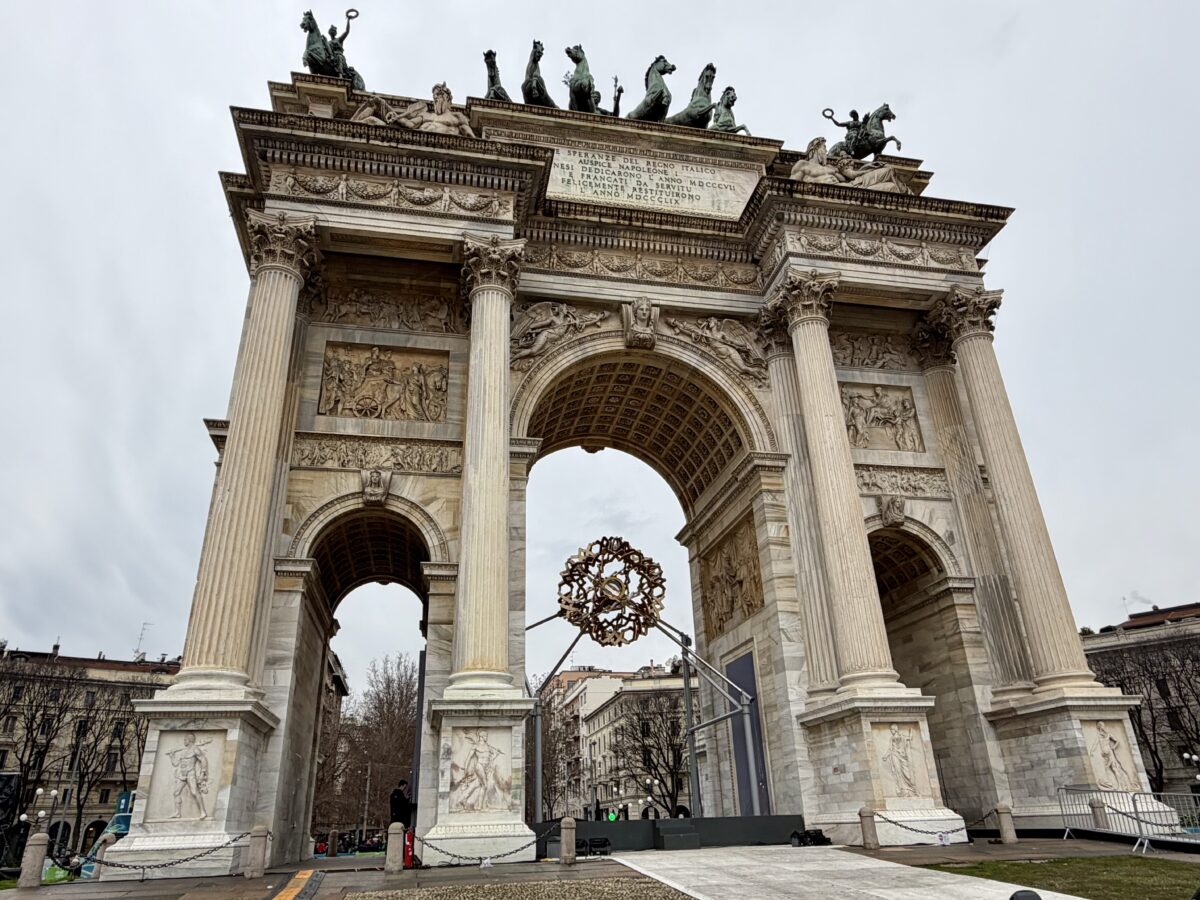 Olympic Flame at Arco della Pace