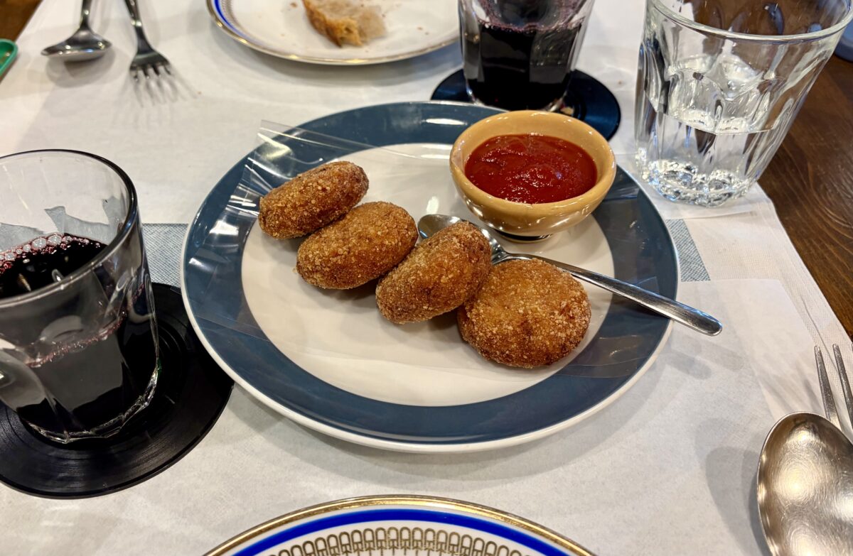 Meatball Appetizer at Razdora