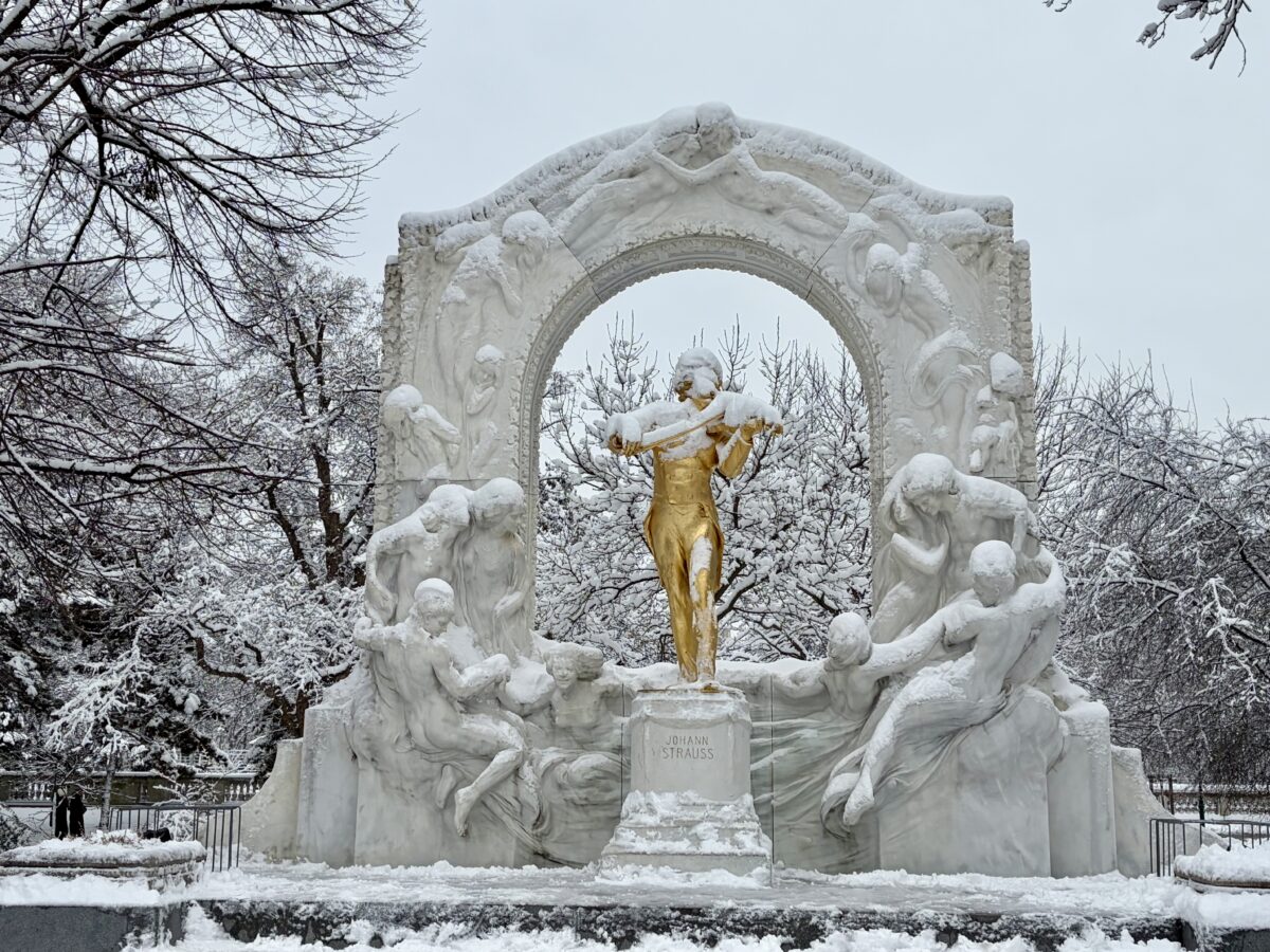 Johann Strauss Statue in Stadtpark